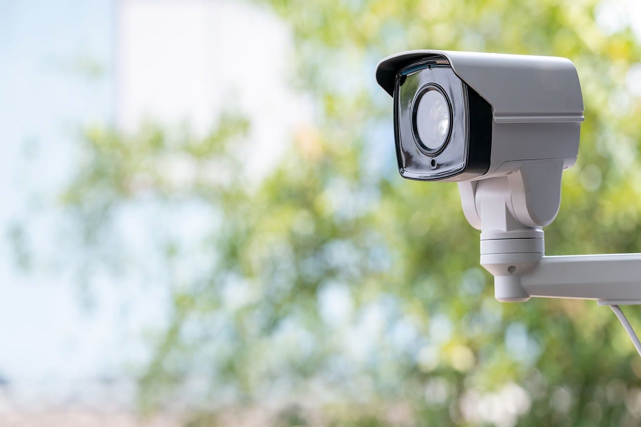 Zdjęcie: System ETICS: ocieplenie elewacji — warstwy, normy i montaż